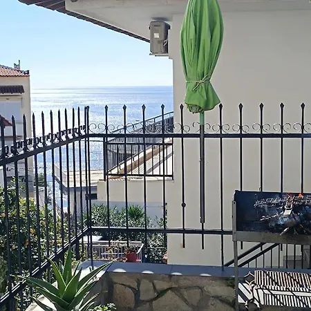 Chill Out Apartment Neos Marmaras